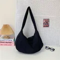 Sac bandoulière noir minimaliste de grande capacité au design souple et moderne - Noir
