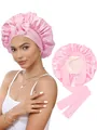 Details von rosa Satin-Schlafmütze mit verstellbarem Band für die Haarpflege - Einheitsgröße / Rosa + Beige