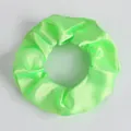 Hochelastisches fluoreszierendes grünes Satin-Haargummi mit glänzender Seidentextur - Neongrün (5)
