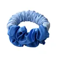 Chouchou en satin bleu bicolore pour créer des vagues sans chaleur sur cheveux - Bleu