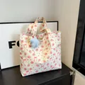 Floral canvas tote bag in off-white with pink flowers and a blue star plush charm - With Pendant / Pink