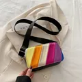 Sac caméra à rayures métalliques colorées avec large bandoulière tissée mode 2025 - Noir