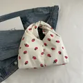 Sac fourre-tout en velours côtelé blanc avec imprimé fraise et texture côtelée - Fraise Blanc