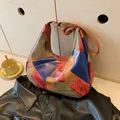 Bolso tote retro de retazos en cuero sintético texturizado con correa ajustable y colores - Caqui Empalmado