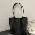 Schwarze Retro-Einkaufstasche aus geflochtenem Leder mit großem Fassungsvermögen und Stil - Schwarz
