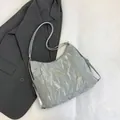 Sac à épaule argenté métallisé avec texture plissée et décor papillon - Sans Pendentif / Argent