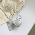 Mini sac à bandoulière en forme de cœur argent métallisé avec bords matelassés - Argent