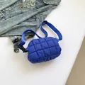 Sac banane matelassé bleu électrique avec sangle à boucle noire pour sport extérieur - Bleu