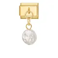 Italienischer Modul-Charm in Gold mit strukturiertem Barockperlen-Anhänger - Runde Strukturierte Perle