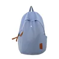 Mochila minimalista de nailon azul claro para mujer con letra A blanca y parche de cuero marrón - Azul