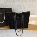 Schwarze Shopper-Tasche mit Leopardenmuster-Struktur und goldenem New York Aufdruck - Schwarz