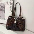 Sac cabas vintage à pois avec un grand nœud marron et des finitions en dentelle fine - Noir