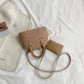 Beige gesteppte Muschel-Handtasche mit passendem Mini-Portemonnaie und Schultergurt - Khaki