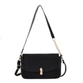 Bolso de hombro retro en gamuza negra con cierre de cacahuete dorado y cadena fina - Sin colgante / Negro