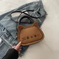 Borsa a tracolla marrone a forma di gatto con texture opaca vintage e ricami - Senza Ciondolo / Marrone
