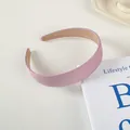 Detail van de lila gewatteerde haarband met matte afwerking en antislipvoering - 10# BM Roze Effen (2.5cm)
