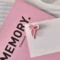 Elegante pinza para el cabello con lazo rosa claro de aleación suave para un look dulce - Rosa