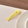 Niedliche gelbe Haarspange in Fischform mit mattem Finish für sommerliche Frisuren - Einfarbig Gelber Fisch