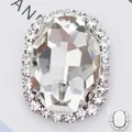 Strass ovale en verre avec sertissage à griffes argentées et halo de cristaux - Argent Blanc