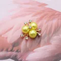 Goldenes Blumen-Accessoire mit drei gelben Perlen und funkelnden Strasssteinen - 3# Gelb