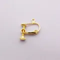 Dettaglio del convertitore per orecchini a vite in rame dorato con piccolo anello - Oro 18K
