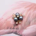 DIY Blumen-Haarschmuck mit drei grauen Perlen und weißen Strasssteinen auf Goldlegierung - 16# Grau