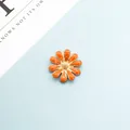 Gänseblümchen DIY-Zubehör in leuchtendem Orange mit vergoldetem Metallfinish - Orange