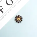 Gänseblümchen DIY Zubehör in schwarzem Emaille Finish mit goldener Legierung - Schwarz