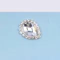 Tropfen Kristall Strass Knopf mit silberner Basis für DIY Braut Haarschmuck - Weiß