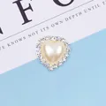 Pendentif coeur DIY avec perle nacrée centrale et bordure décorative en strass cristal - Blanc Cassé