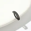Minimalistisches schwarzes Bauchnabelpiercing aus Edelstahl mit weißen Zirkonia-Steinen - Schwarz