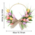 Detailansicht eines 40cm Osterkranzes mit Tulpen, Holzperlen und Leinenschleife - Gelb-Rosa Lila