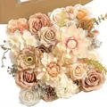 Caja de flores artificiales con rosas y dalias en champán y crema para bodas artesanales - Tono Champaña (21-6)