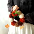 Corona de pompones de lana hecha a mano con colores otoñales para decoración navideña - Estilo Pequeño