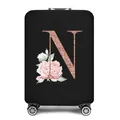 Elastische zwarte kofferhoes met roségouden letter N en een bloemmotief - Letter N Stijl(14)