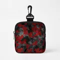 Draagbare hondensnacktas met haak en camouflageprint in rood en zwart ontwerp - Rood Zwart Camo - Vierkant