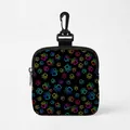 Pochette à friandises noire pour chien avec empreintes de pattes et mousqueton - Style Carré Patte Arc-en-ciel Noir