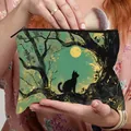 Trousse à maquillage turquoise avec motif silhouette de chat noir et lune - Soirée d'Automne