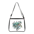 Sac bandoulière blanc imprimé tortue avec bordure noire et texte Just A Girl Who Loves Turtles - Petit / Style Fille Qui Aime Les Tortues (02)