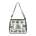 Sac bandoulière blanc imprimé tortues avec slogan Just a Girl et sangle noire réglable - Petit / Style Multiples Tortues Dessinées Main (04)