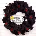 Halloween Kranz mit schwarzen Ahornblättern, Spinnen und Happy Haunting Holzschild - Happy Haunting Ahornblatt Sensenmann Stil (WSJ013) / 40CM