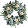 Couronne d'automne avec citrouilles blanches et baies sur fond blanc minimaliste - Style Retro Citrouille Blanche et Eucalyptus Gris-Vert (B017)