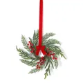 Corona navideña de agujas de pino con bayas rojas y lazo largo de terciopelo - 30cm / Estilo Aguja de Pino Baya Roja