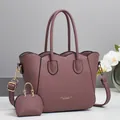 Set borsa tote rosa in pelle martellata con bordi ondulati e mini pochette coordinata - L28xP12xA20cm / Viola