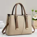 Große Retro-Handtasche für Damen aus beigem und braunem Kunstleder für den Alltag - Khaki