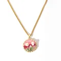 Détail du pendentif fleur dorée avec émail rose et perles incrustées sur chaîne fine - Style Rond Ondulé Floral (3-DQ-W-1210)
