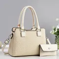 Set borse da donna in due pezzi con trama a spina di pesce beige e finiture in pelle - Bianco Sporco
