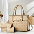 Set di tre borse da donna in pelle martellata beige con borsa a mano e pochette - Kaki