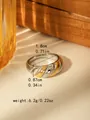Detailansicht des zweifarbigen Croissant-Rings mit Angaben zu Durchmesser und Gewicht - Einstellbar Offen / Gold Silber Zweifarbig Poliertes Croissant Stil