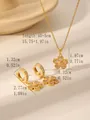 Detailopname van de 18k vergulde bloemenketting en oorbellen met exacte afmetingen erbij - Bloemen Holle Ruit Zirkonia Stijl (W1317)
